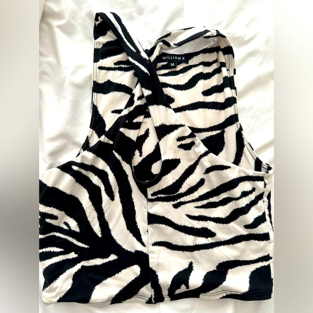 William B crop tank top with neck keyhole